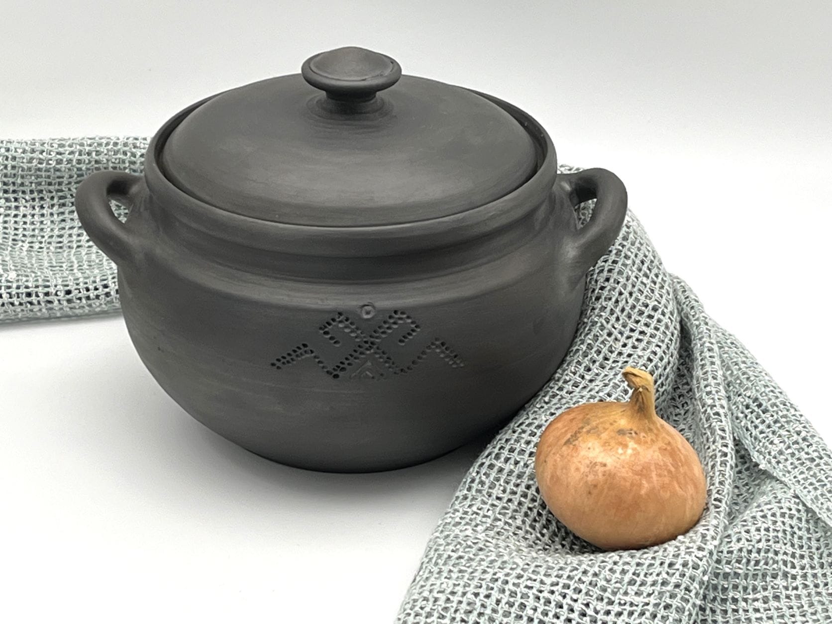 Stew container with lid 3L