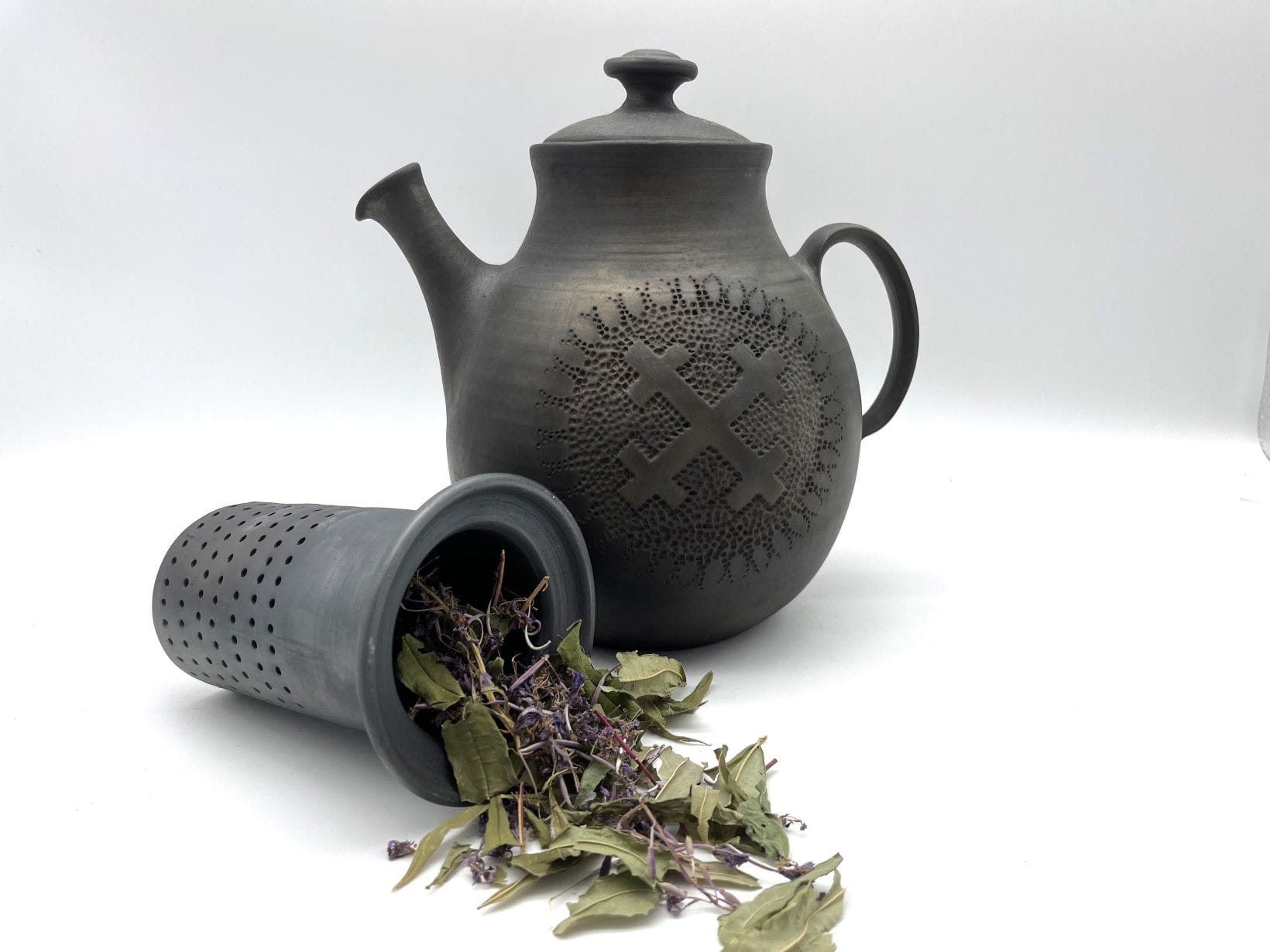 Teapot with strainer, 2.5 l