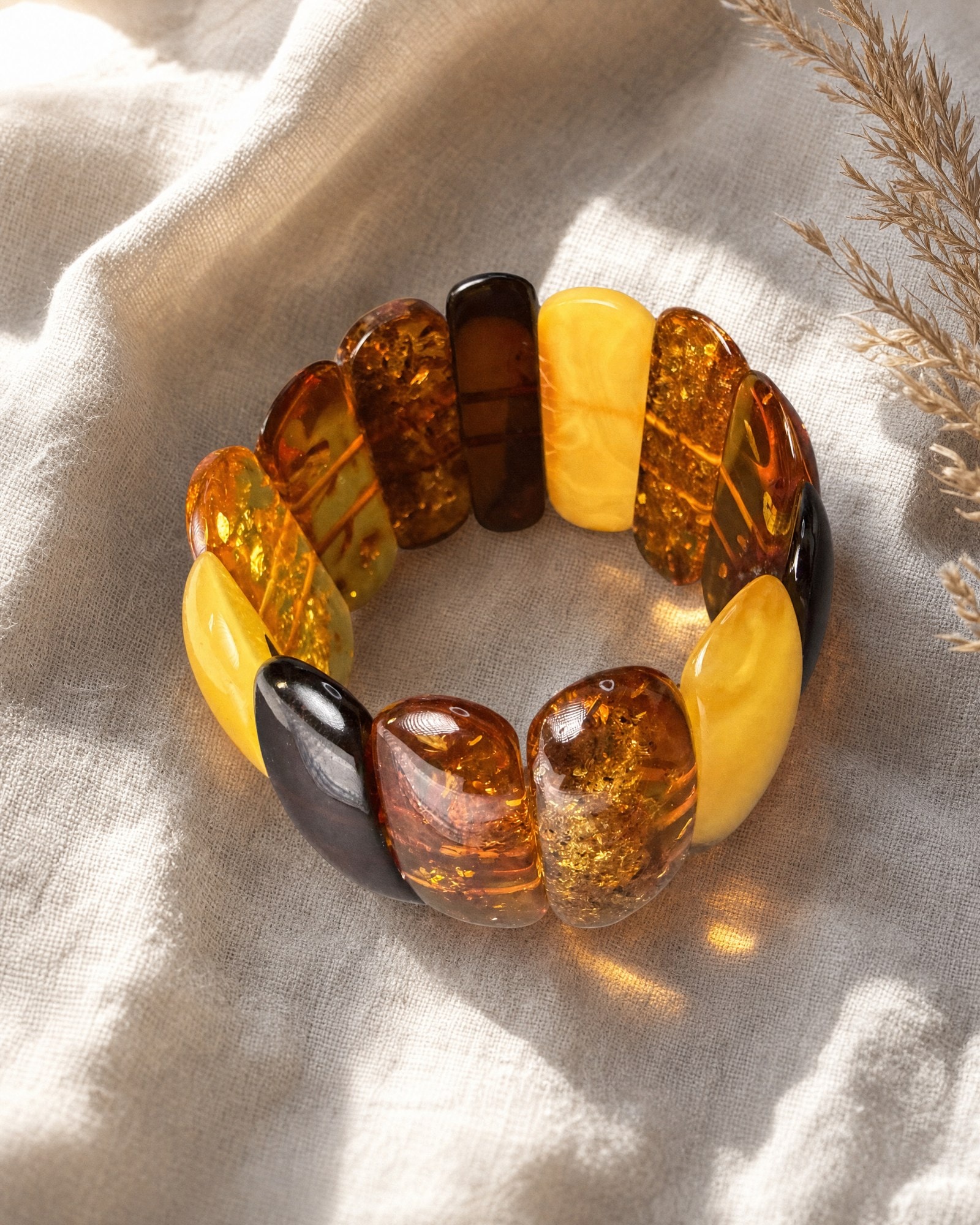 Saulriets Cuff · Multicolour Amber