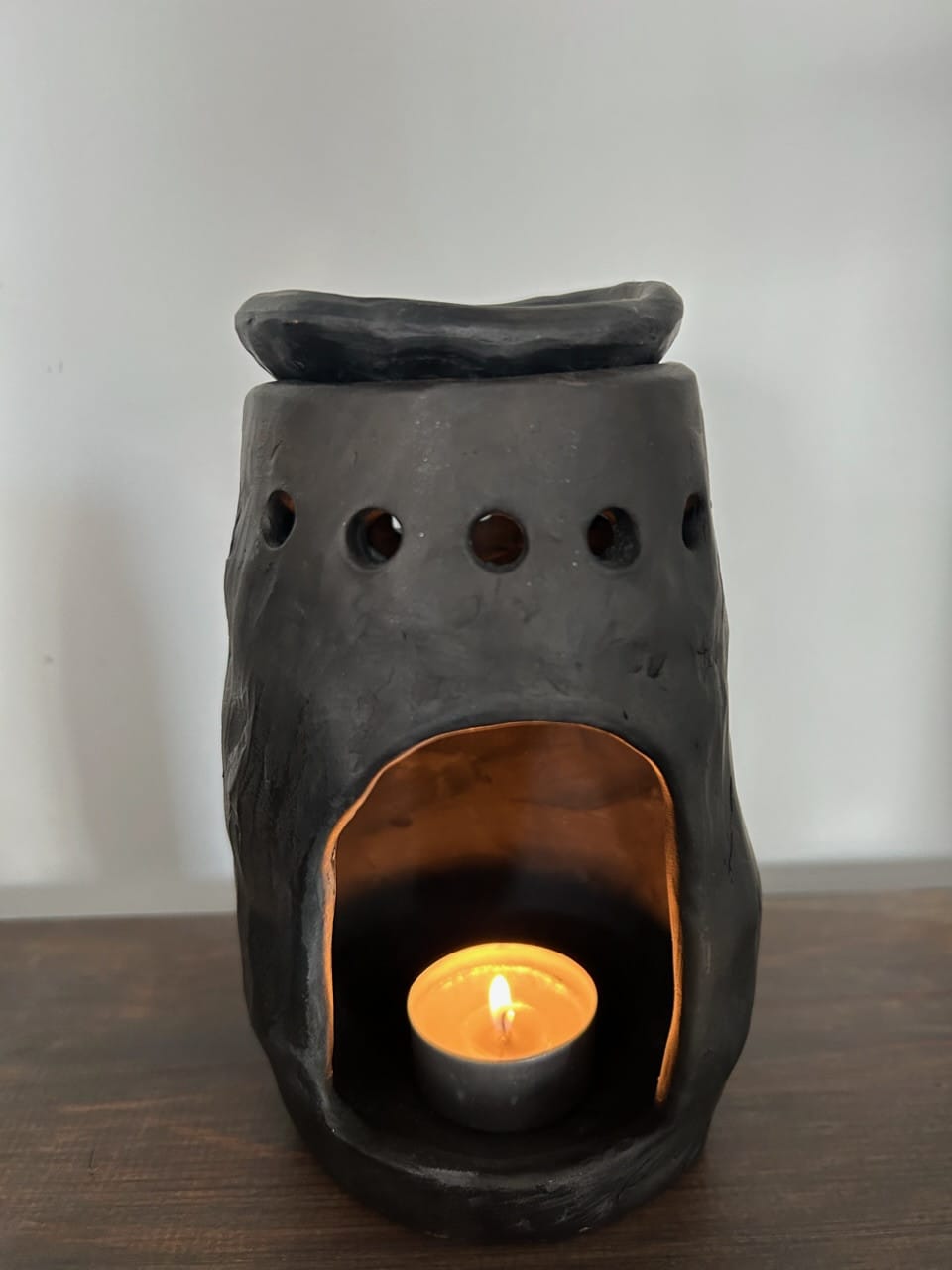 Essential oil container