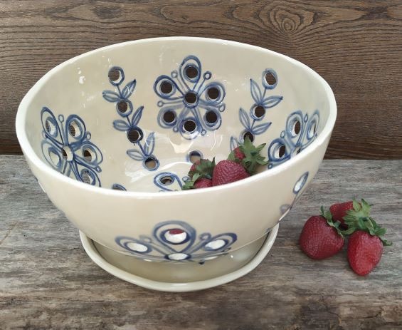 Painted berry/fruit bowl with saucer