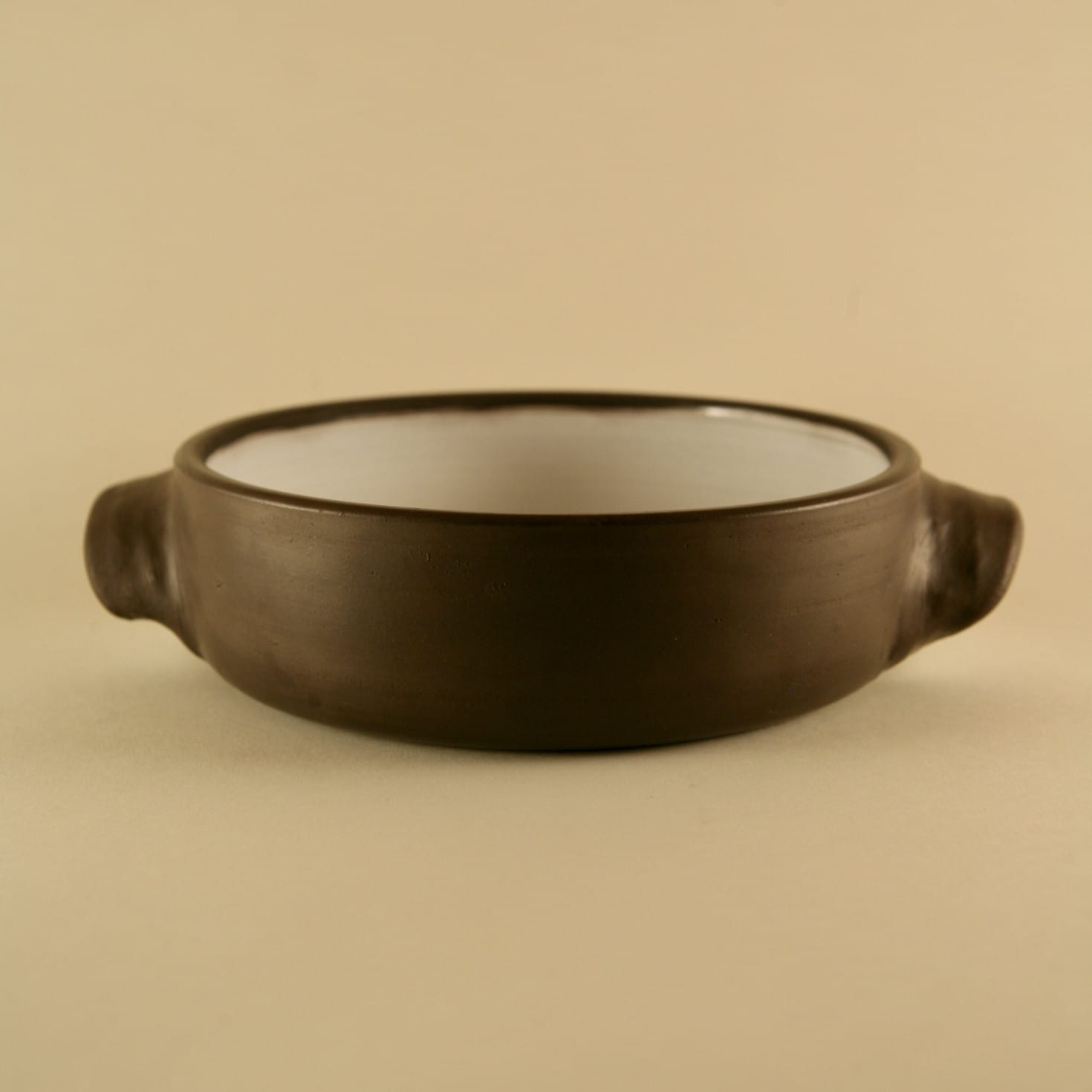 Bowl with handles
