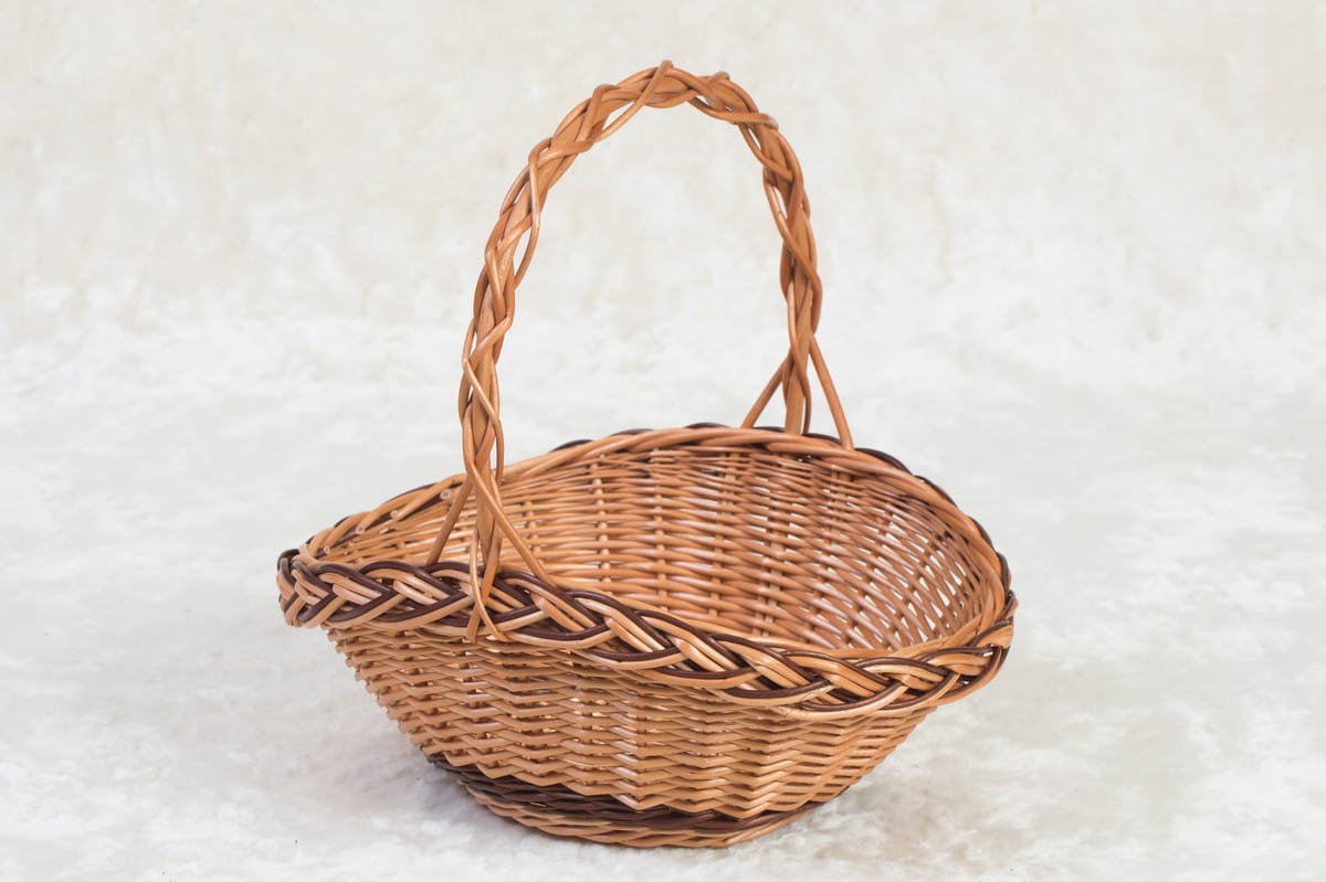 AP10 Round basket by Pinumu Pasaule