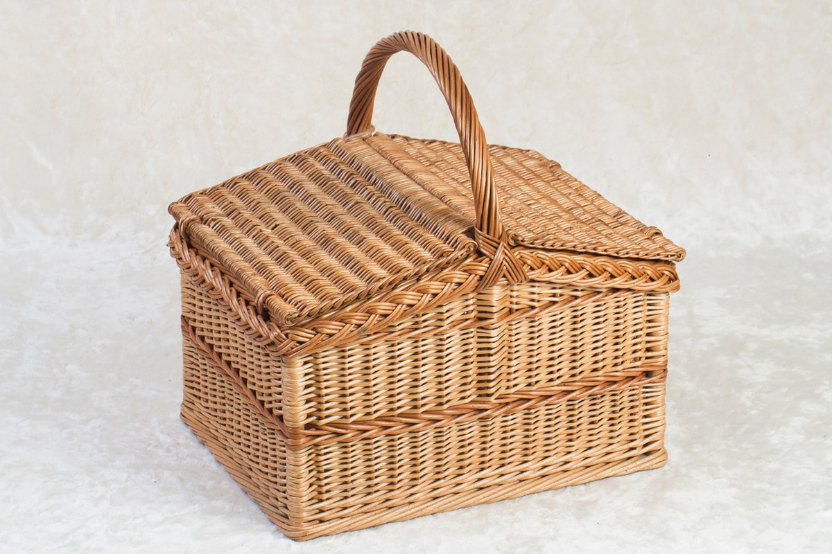 CG10 Travel basket