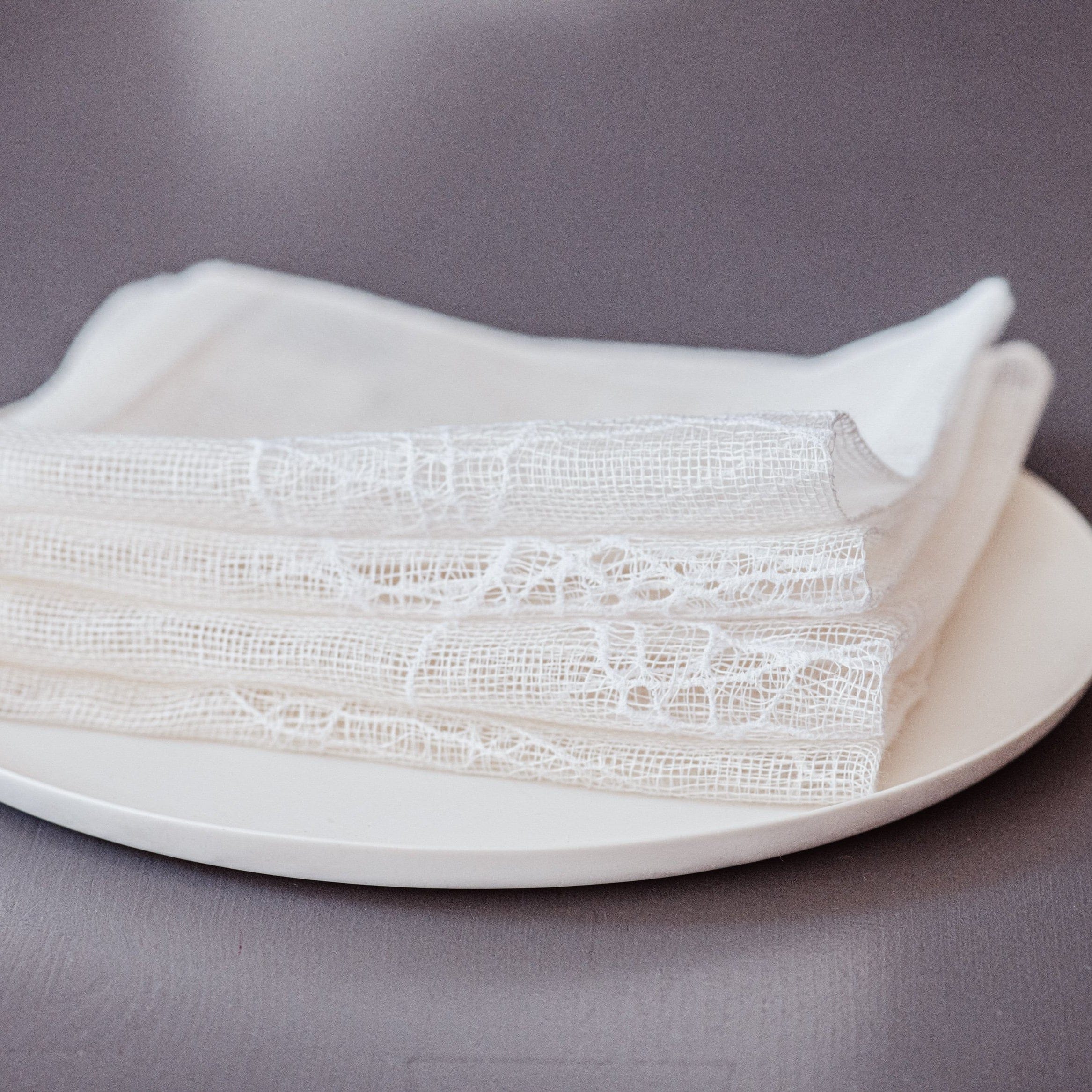 Embroidered linen napkin 40x40 cm
