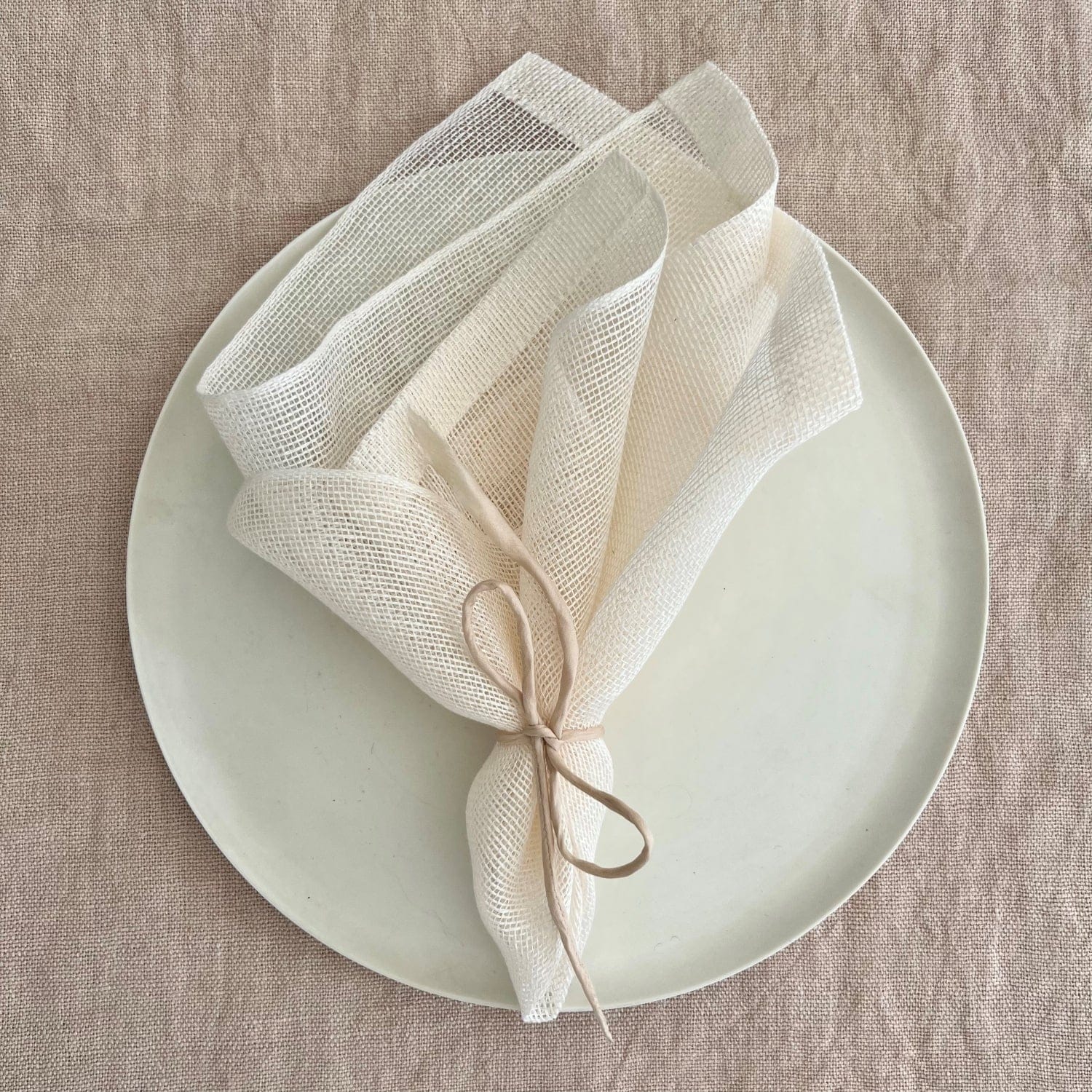 Linen napkin Transparent in powder pink 40x40 cm