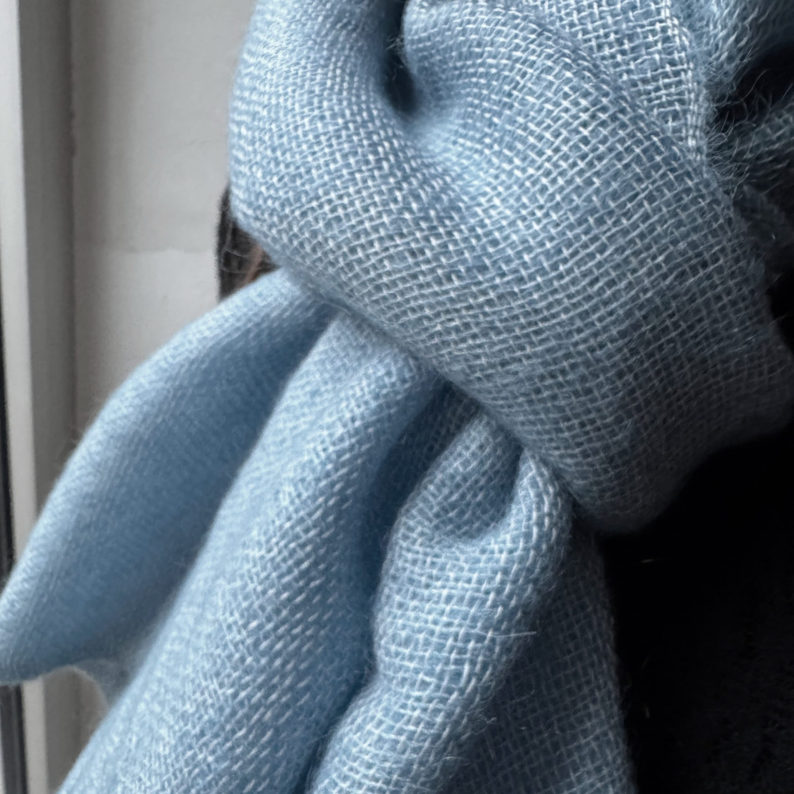 Dubl Cashmere scarf in light blue 35x180cm